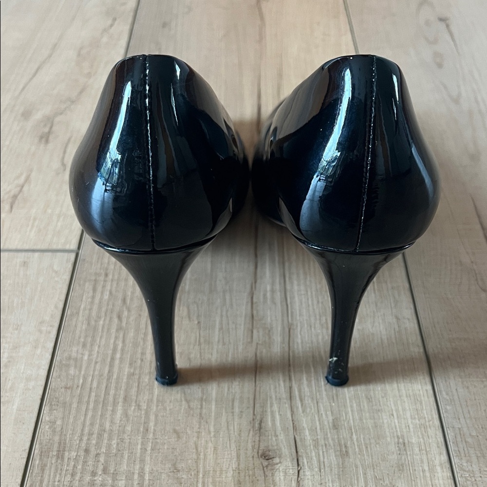 Ann Taylor Black Patent Round-Toe Pumps - Picture 4 of 5